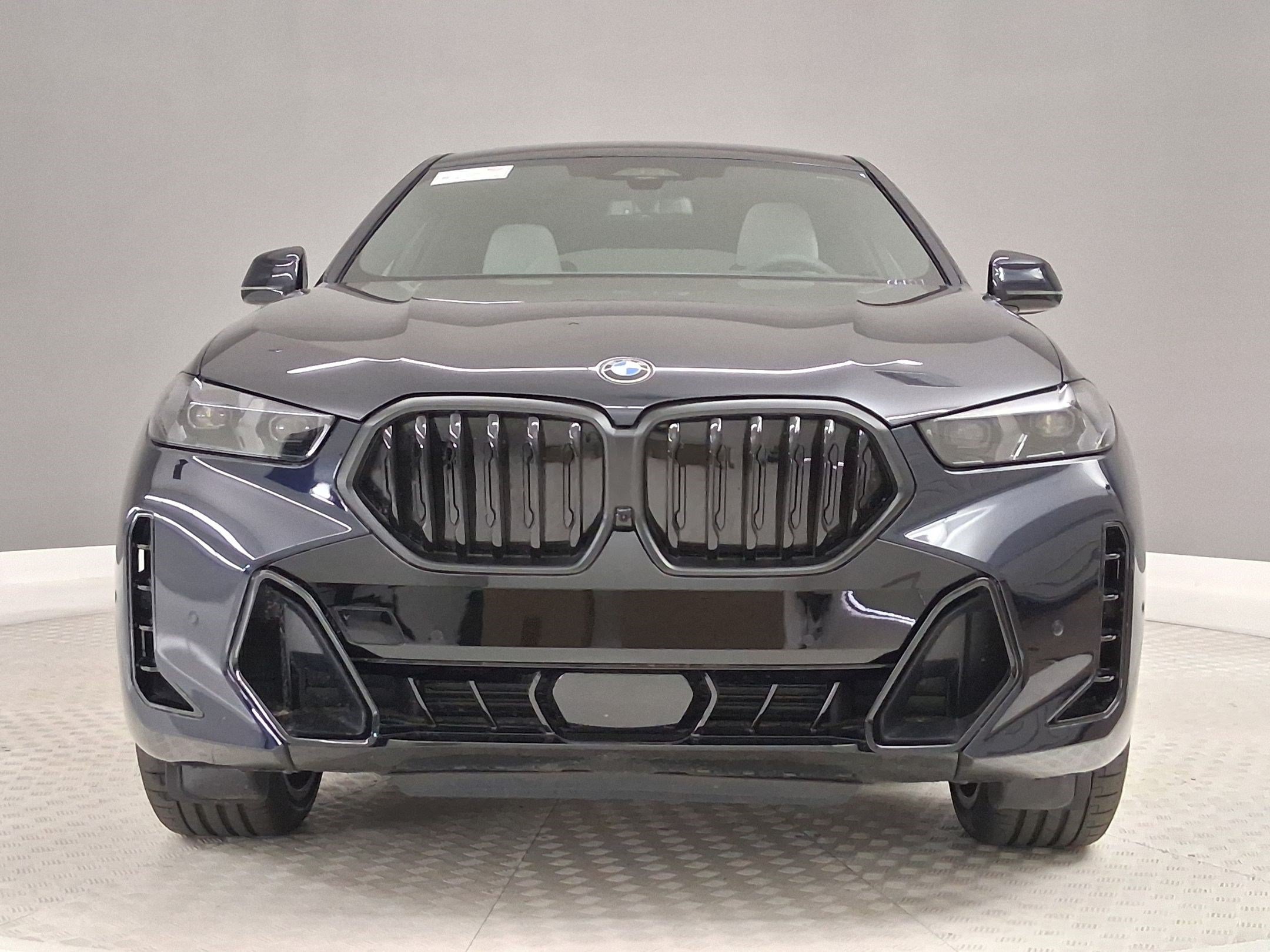 New 2026 BMW X6 xDrive40i w/ Executive Package AWD/4WD image 4