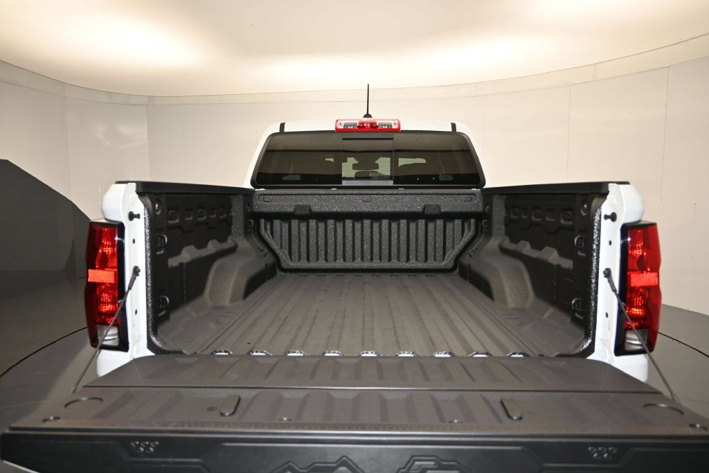 Used 2026 Chevrolet Colorado LT RWD image 24