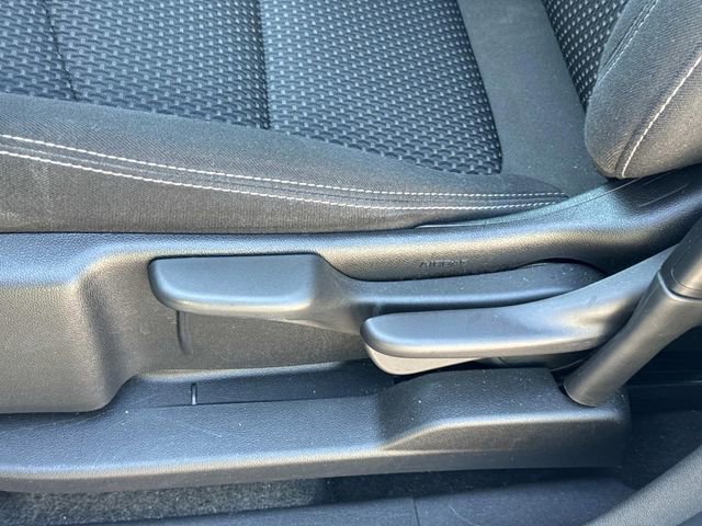 Used 2024 GMC Terrain SLE AWD/4WD image 26