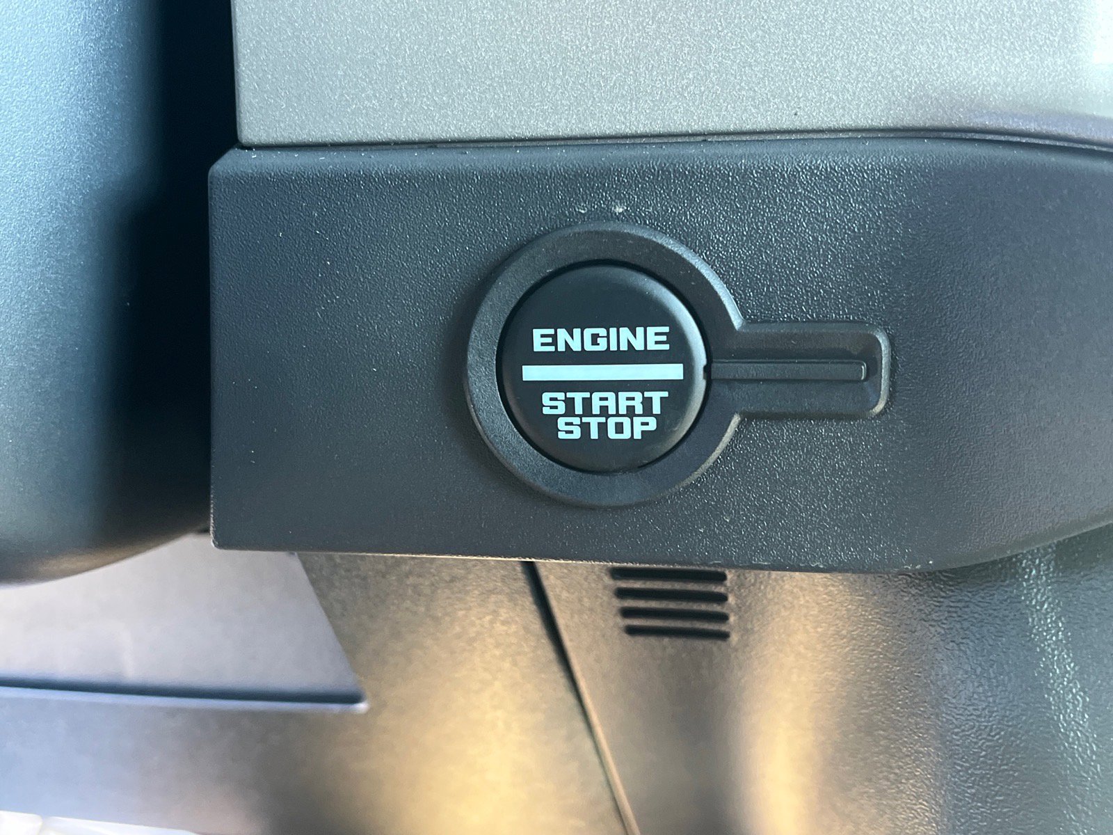 New 2025 Ford Bronco Outer Banks image 13