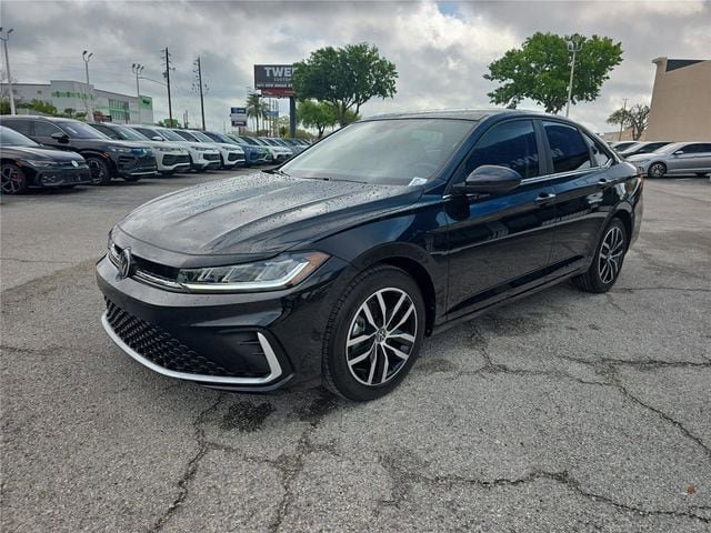 New 2026 Volkswagen Jetta SE image 7