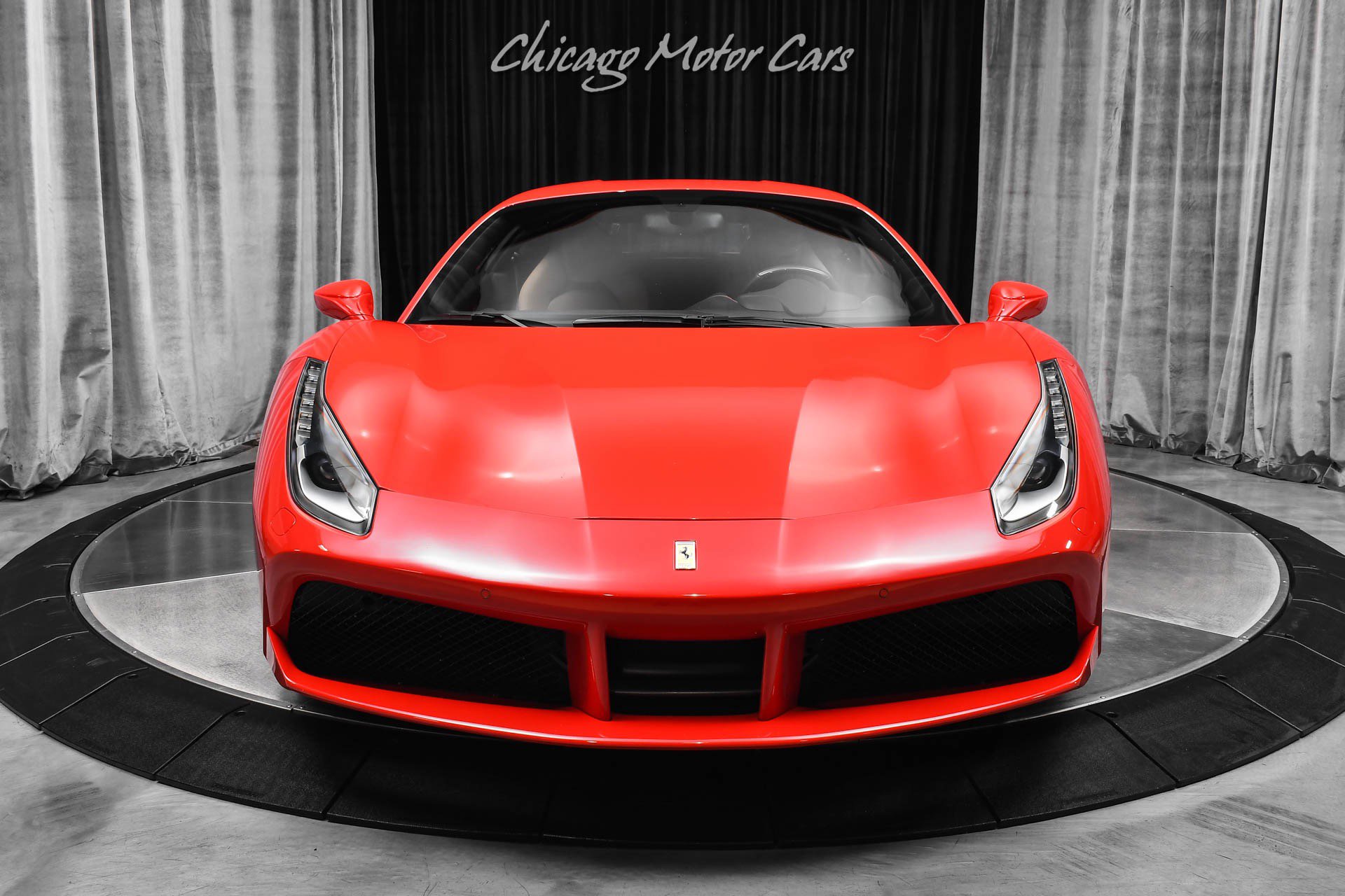 Used 2018 Ferrari 488 GTB image 7