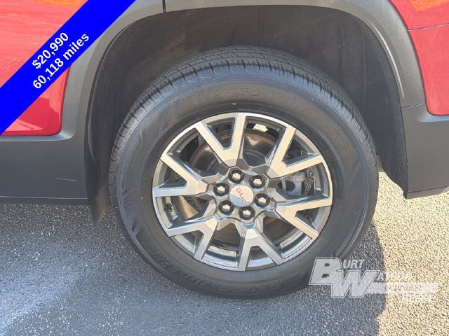 Used 2021 GMC Acadia SLE w/ Driver Convenience Package FWD image 16