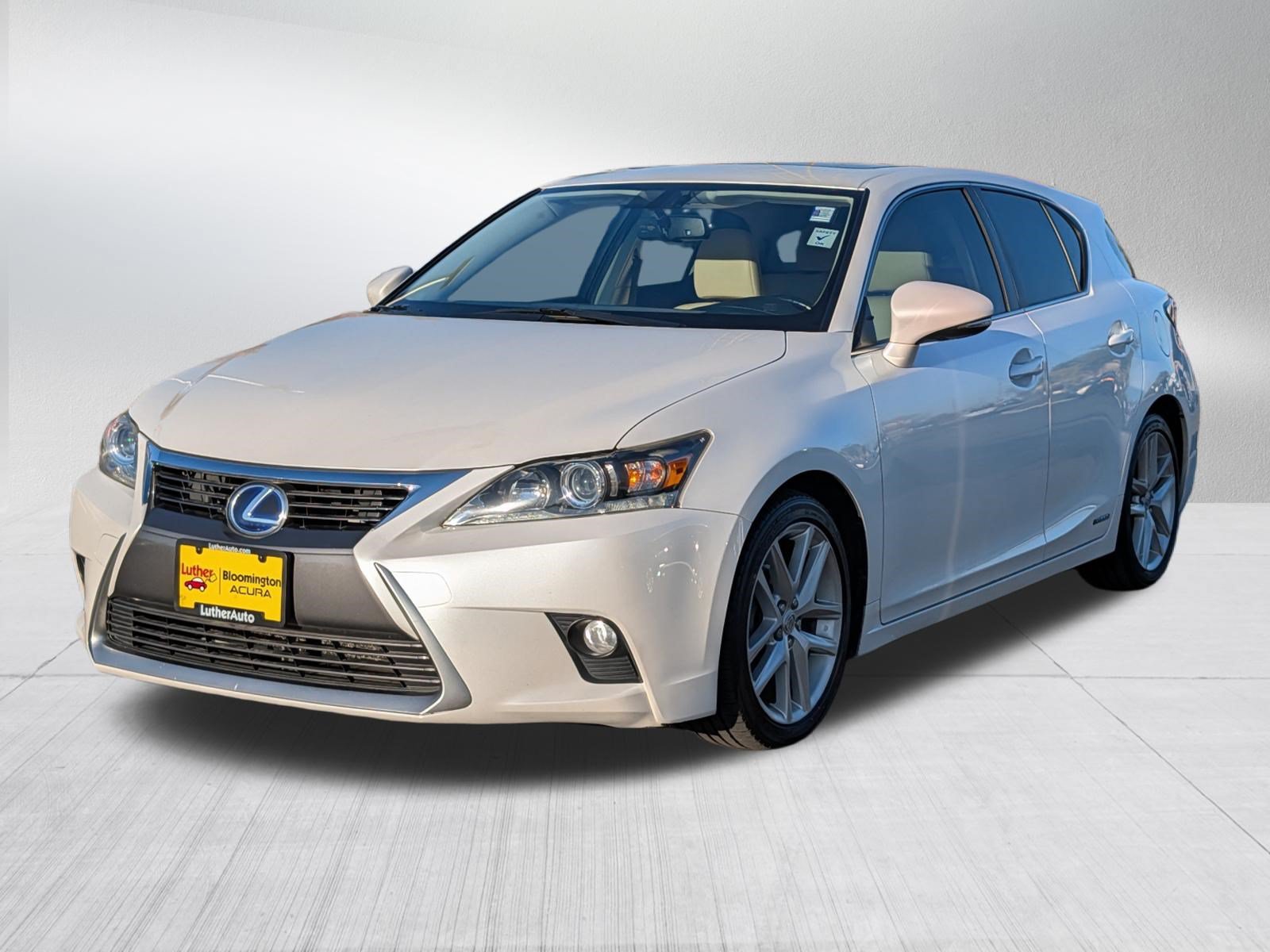 Used 2015 Lexus CT 200h FWD image 3