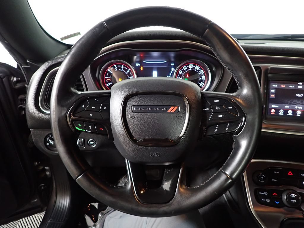 Used 2019 Dodge Challenger SXT RWD image 23