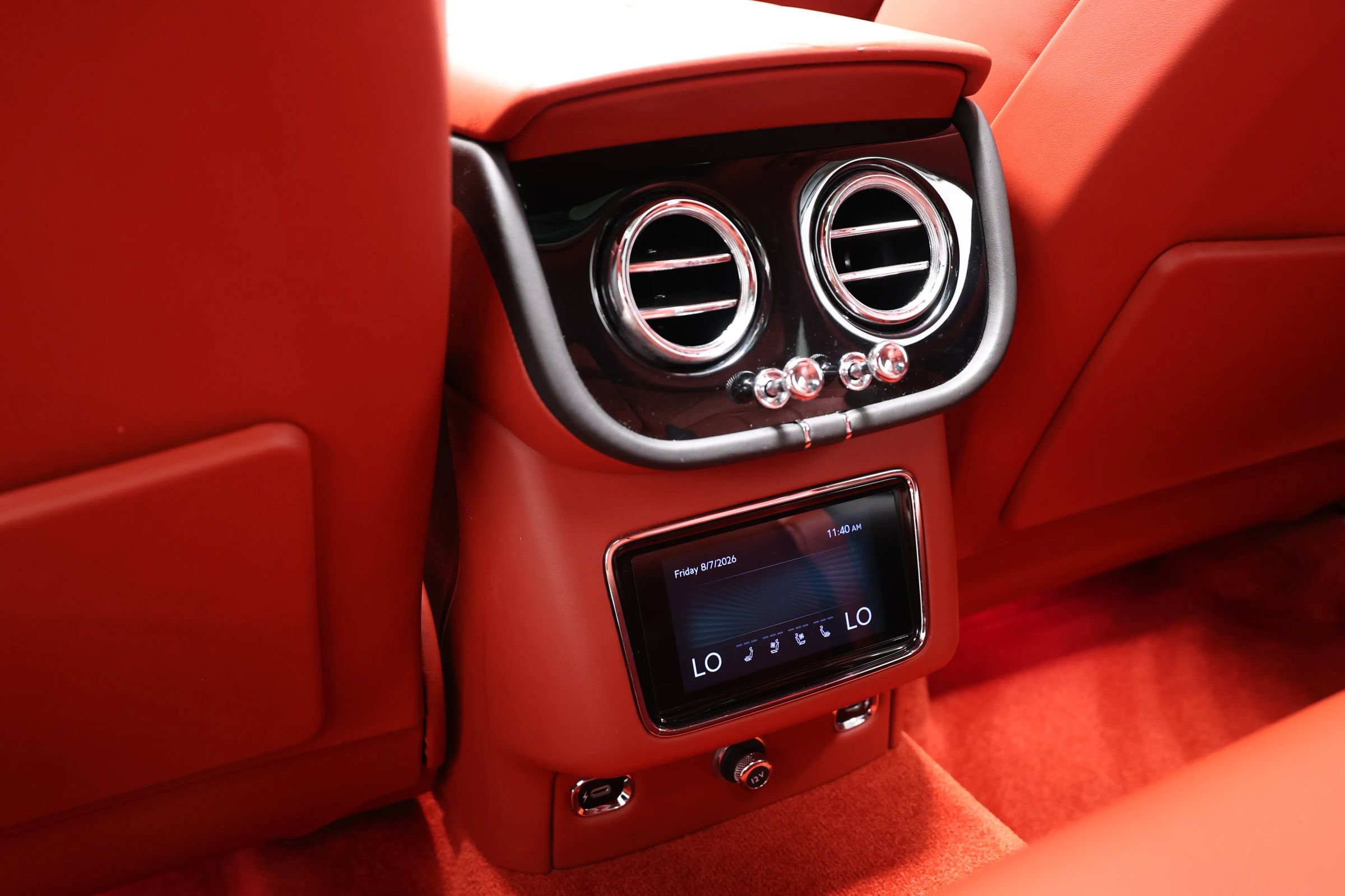 Used 2022 Bentley Bentayga AWD/4WD image 68