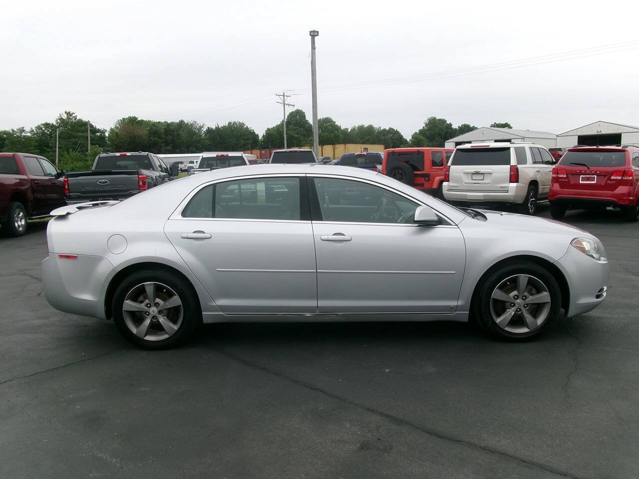 Used 2009 Chevrolet Malibu LT FWD image 5