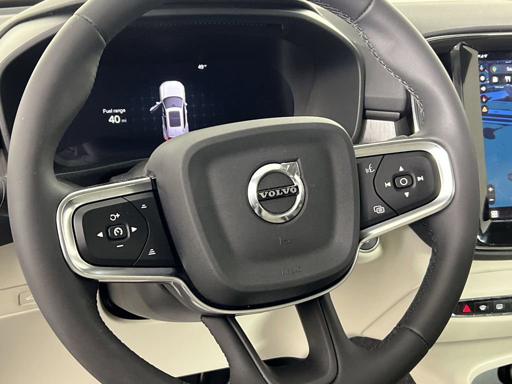 Certified 2024 Volvo XC40 B5 Plus image 13