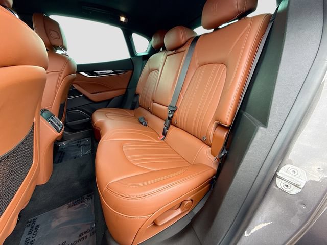 Used 2023 Maserati Levante GT AWD/4WD image 21