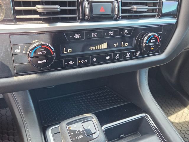 Used 2022 Nissan Pathfinder SL AWD/4WD image 24