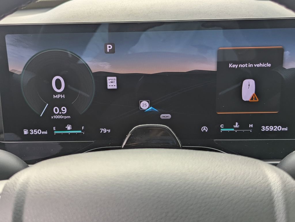 Used 2025 Genesis GV80 2.5T Standard image 14