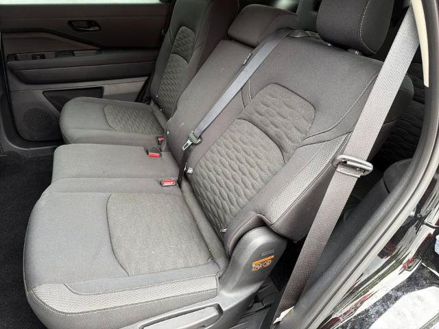 Certified 2025 Nissan Pathfinder S AWD/4WD image 18
