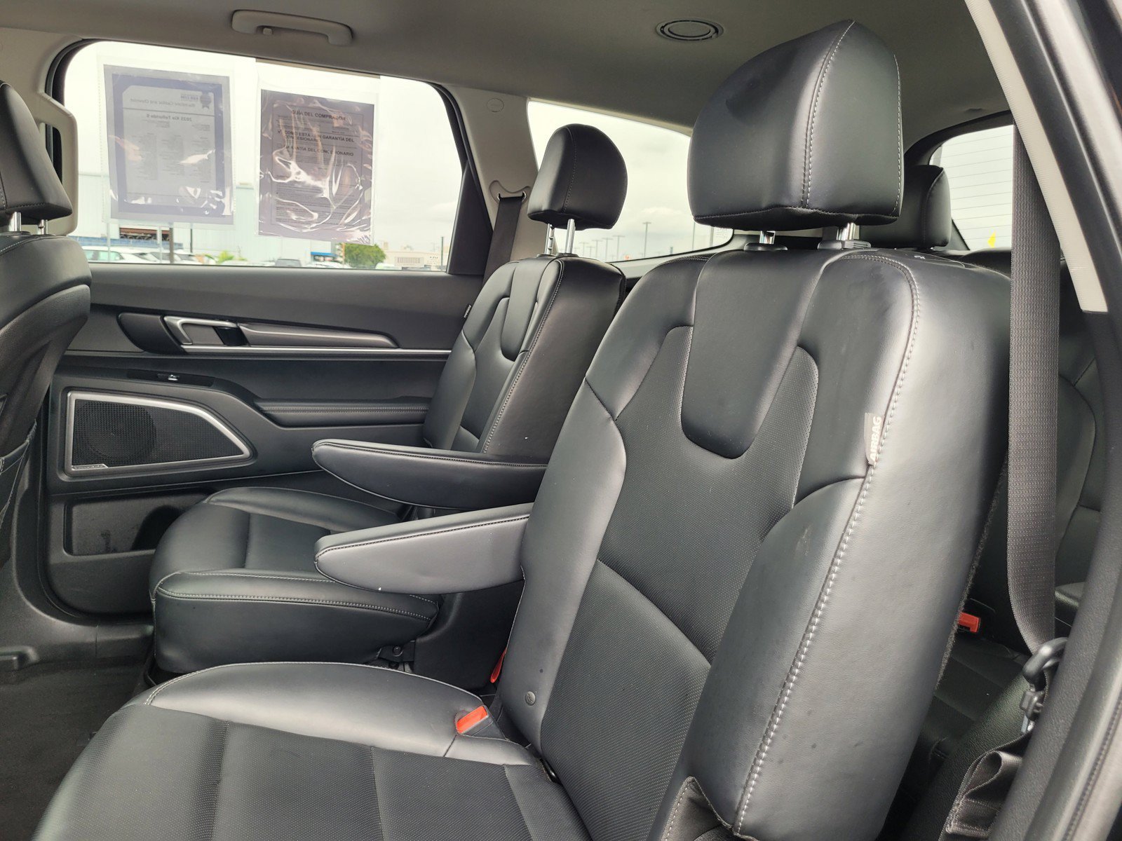 Used 2025 Kia Telluride S AWD/4WD image 14