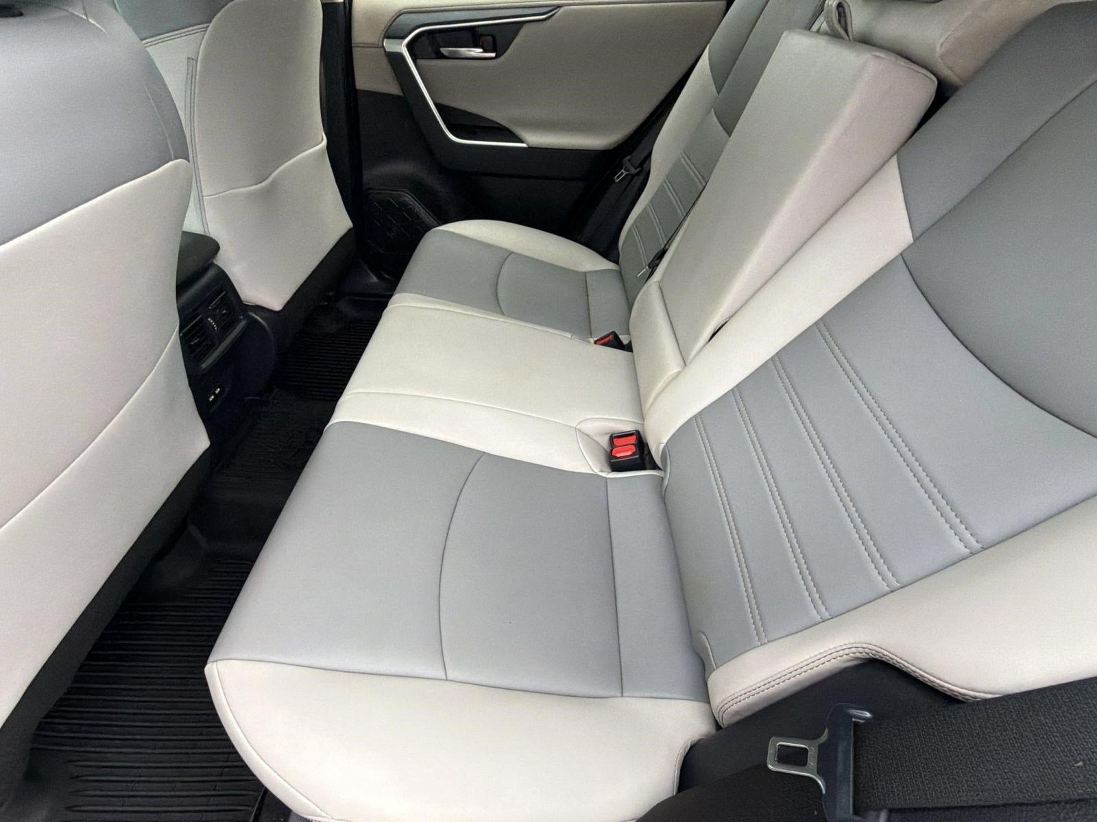 Used 2021 Toyota RAV4 Limited FWD image 25