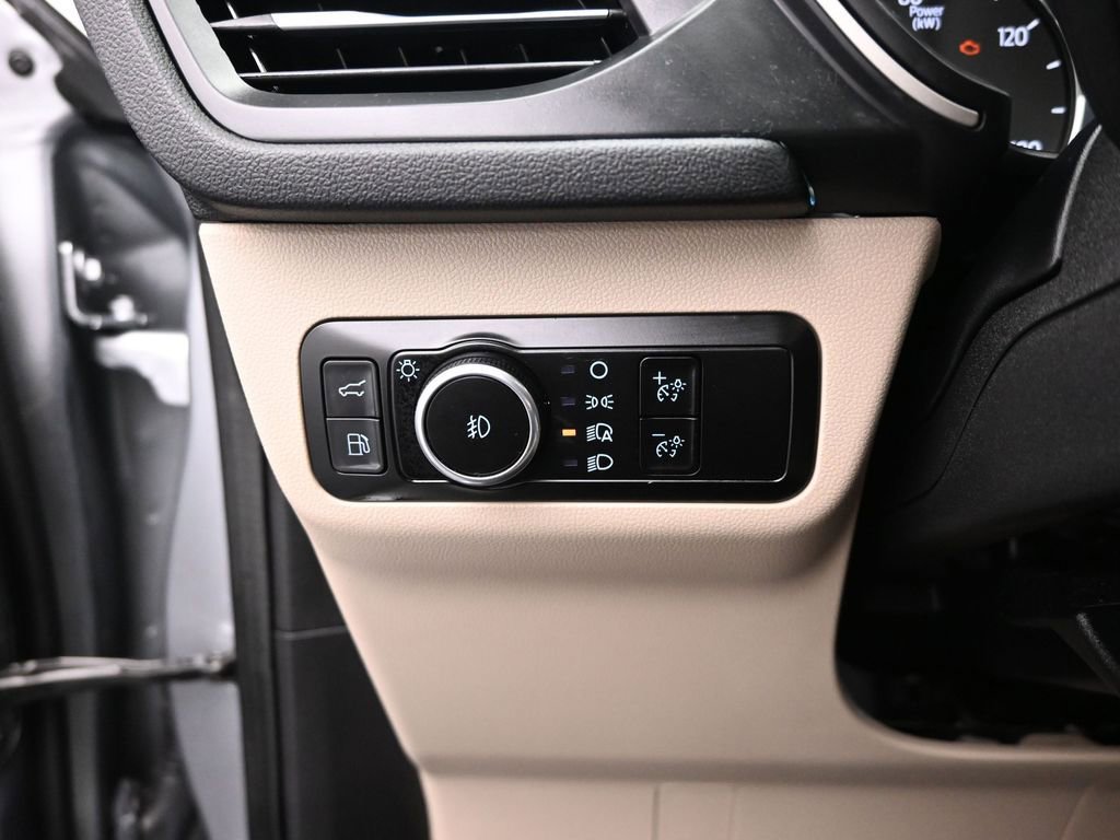 Certified 2022 Ford Escape SEL image 13