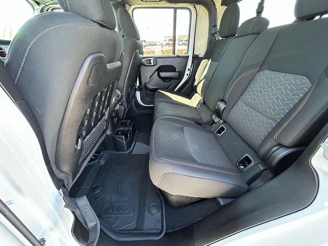Used 2021 Jeep Gladiator Mojave AWD/4WD image 27