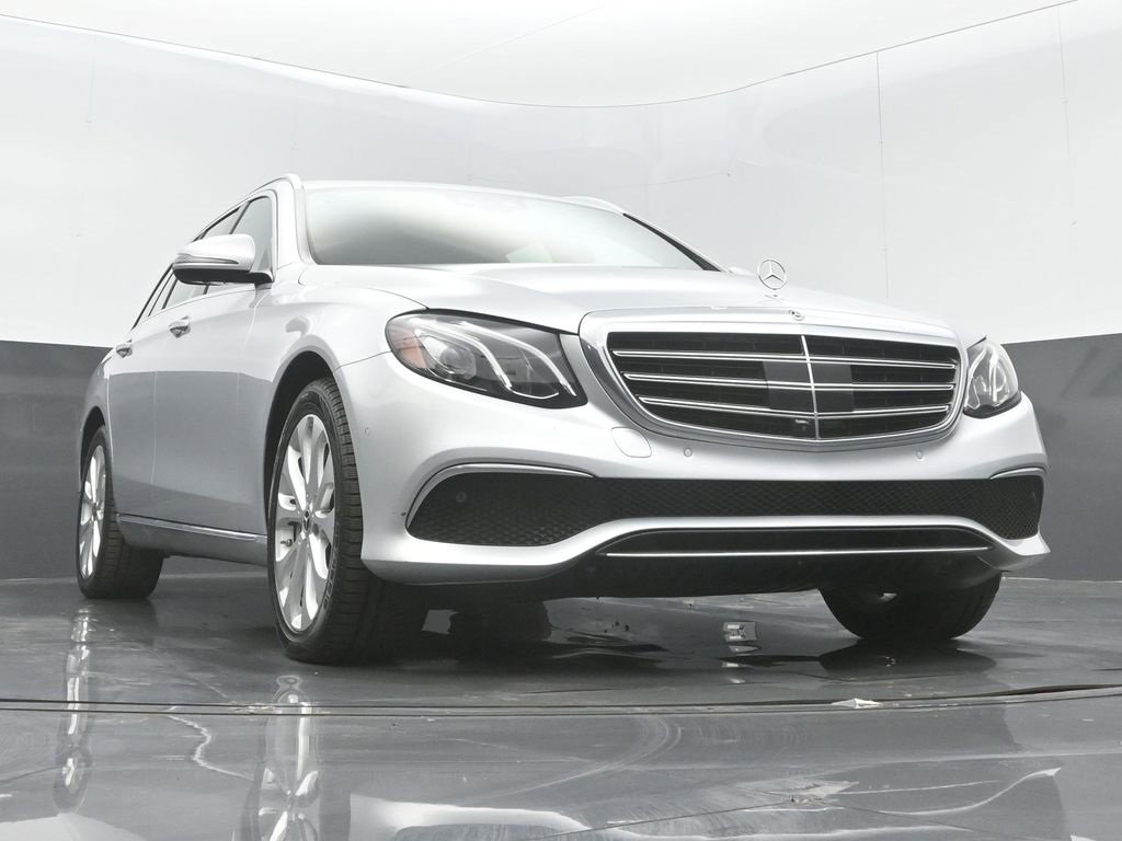 Used 2020 Mercedes-Benz E 450 4MATIC Wagon w/ Premium Package image 34