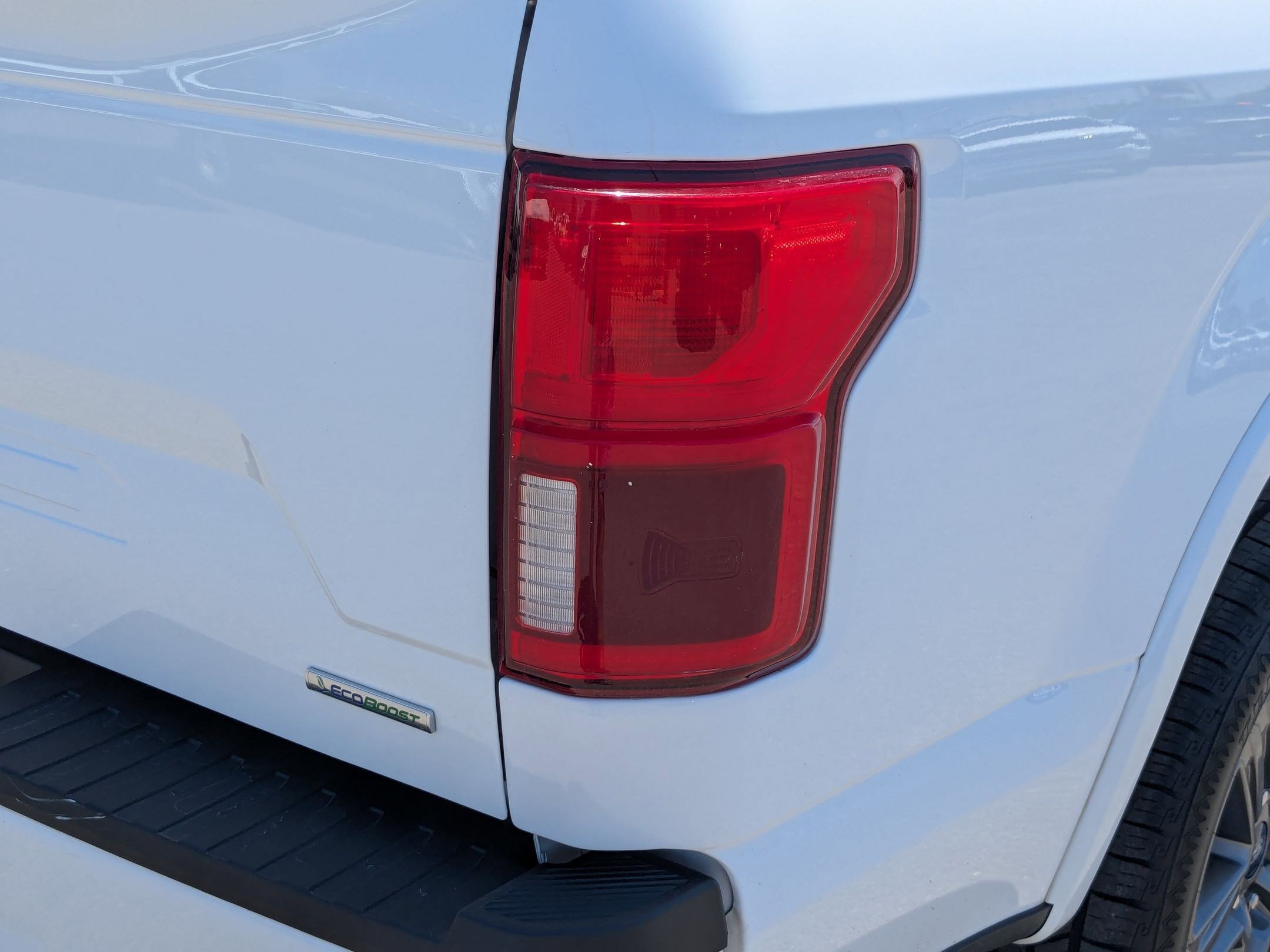 Used 2020 Ford F150 Lariat w/ Equipment Group 502A Luxury AWD/4WD image 11