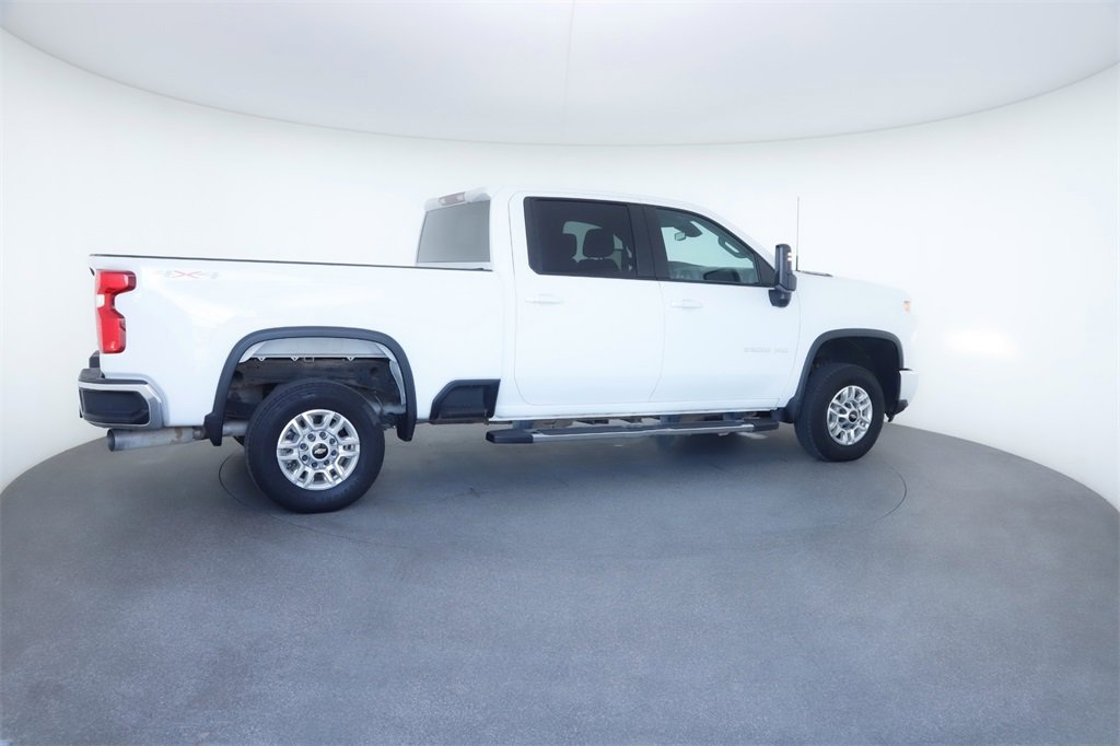 Used 2024 Chevrolet Silverado 2500 LT image 8