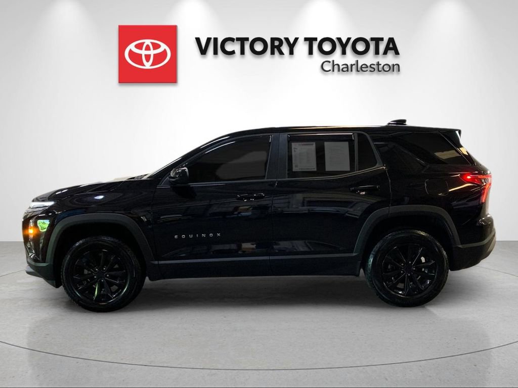 Used 2026 Chevrolet Equinox LT AWD/4WD image 2