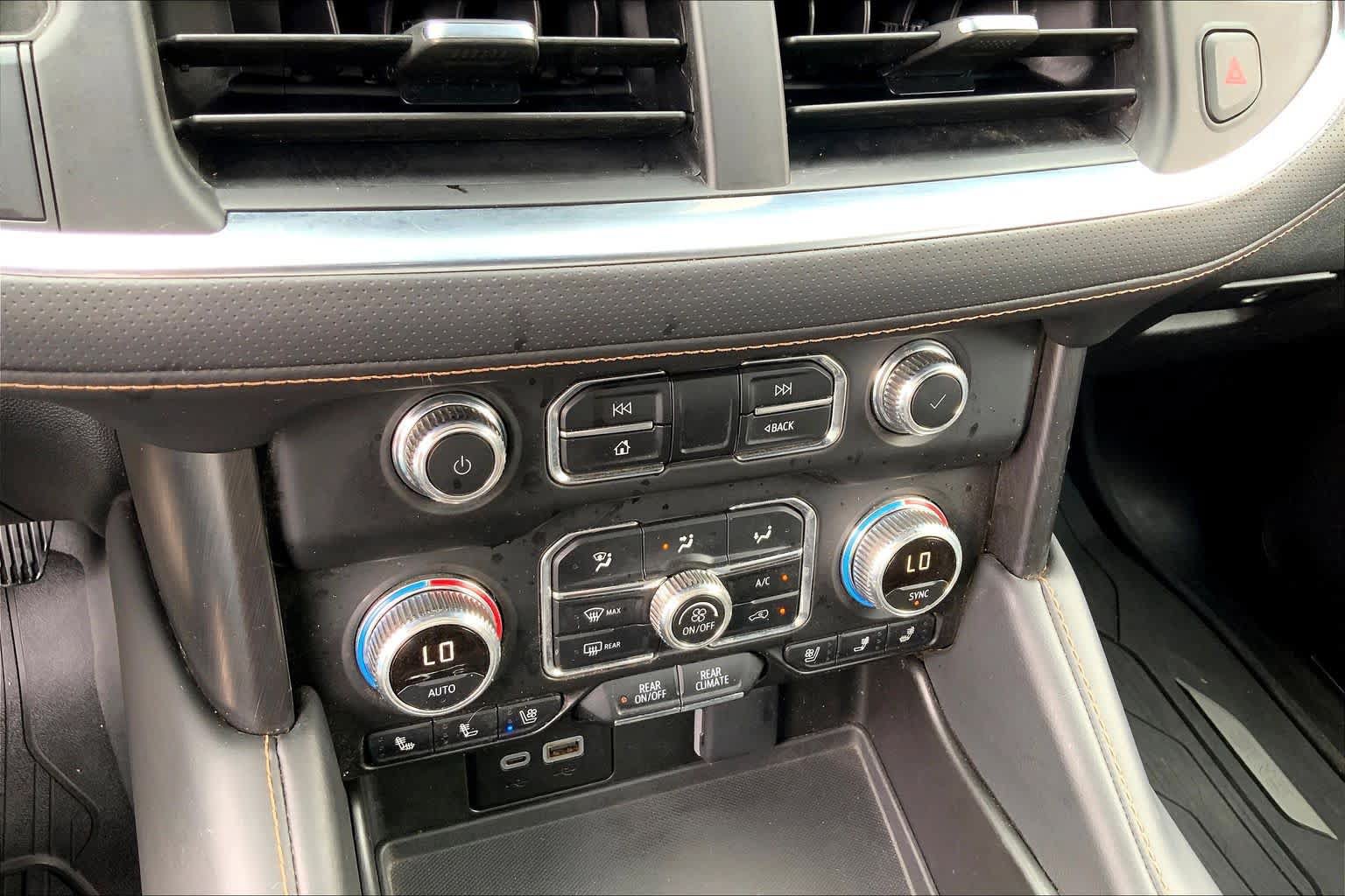 Used 2024 GMC Yukon XL AT4 w/ AT4 Premium Plus Package AWD/4WD image 66