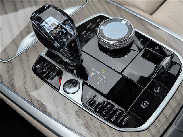 Used 2021 BMW X7 M50i AWD/4WD image 13