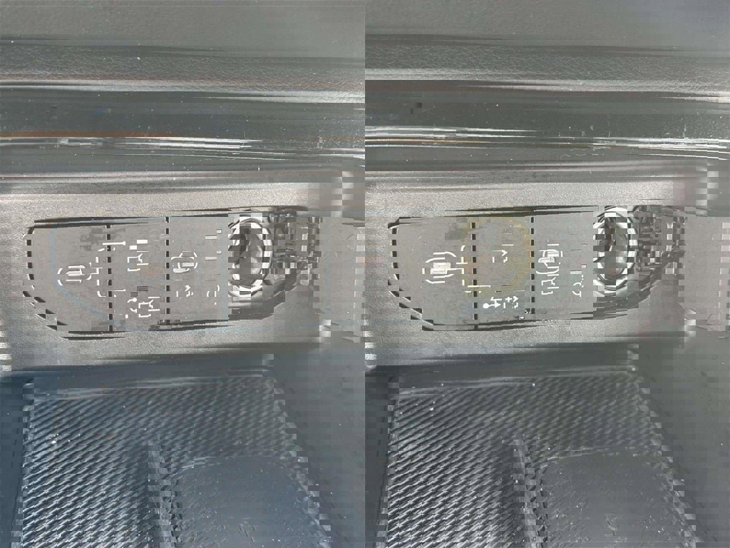 Certified 2025 Kia K5 GT w/ GT1 Package image 26