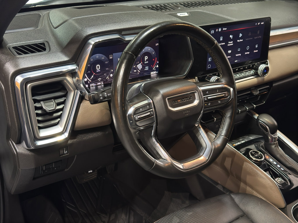 Used 2024 GMC Canyon Denali image 20