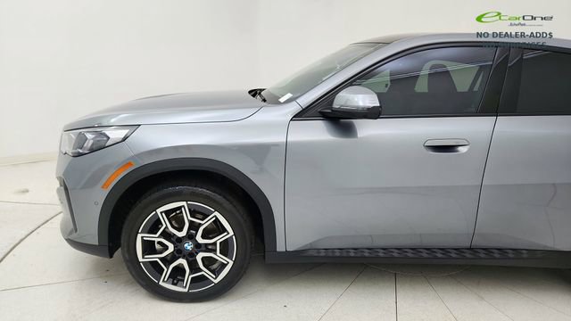Used 2025 BMW X2 xDrive28i image 9