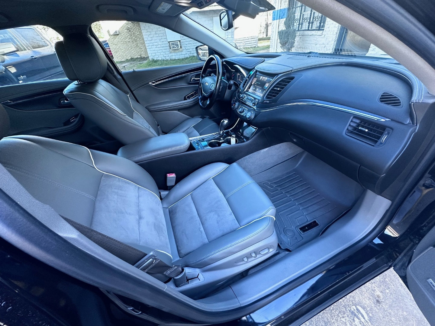 Used 2014 Chevrolet Impala LT image 18