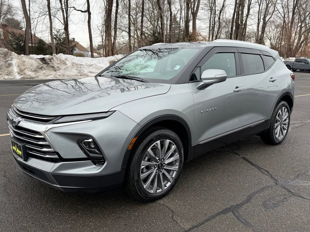 Used 2023 Chevrolet Blazer Premier w/ Driver Confidence II Package image 2