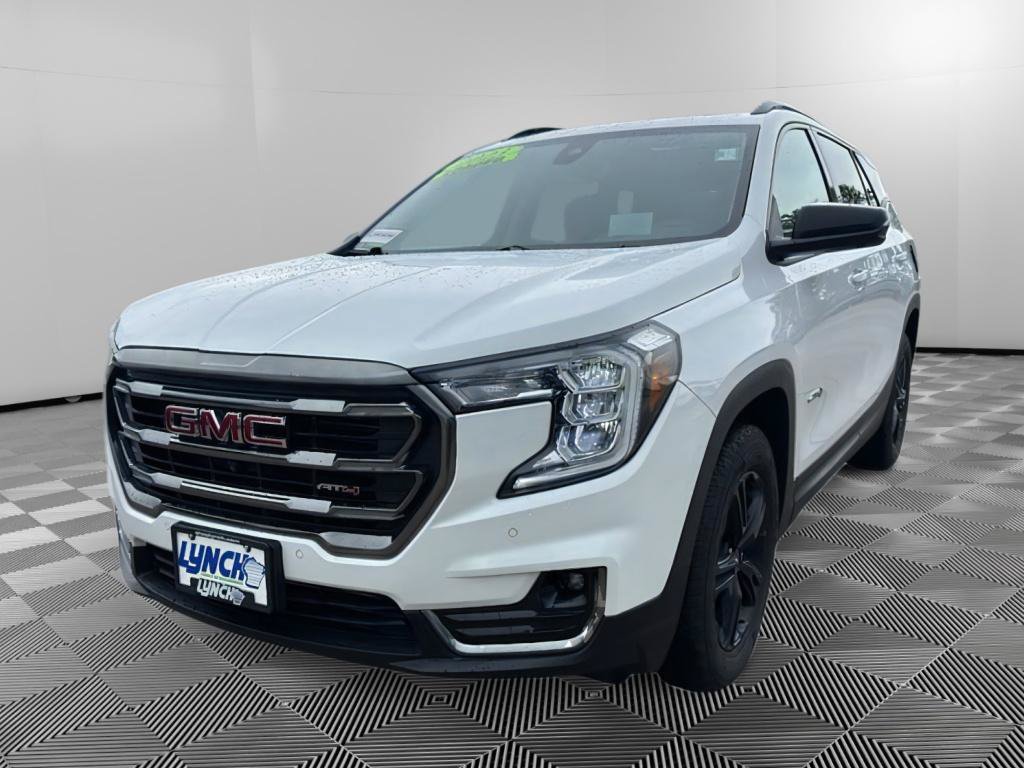 Used 2023 GMC Terrain AT4 w/ Tech Package AWD/4WD image 1