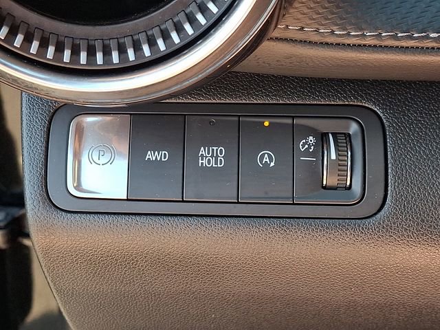 Used 2025 Chevrolet Equinox LT AWD/4WD image 25