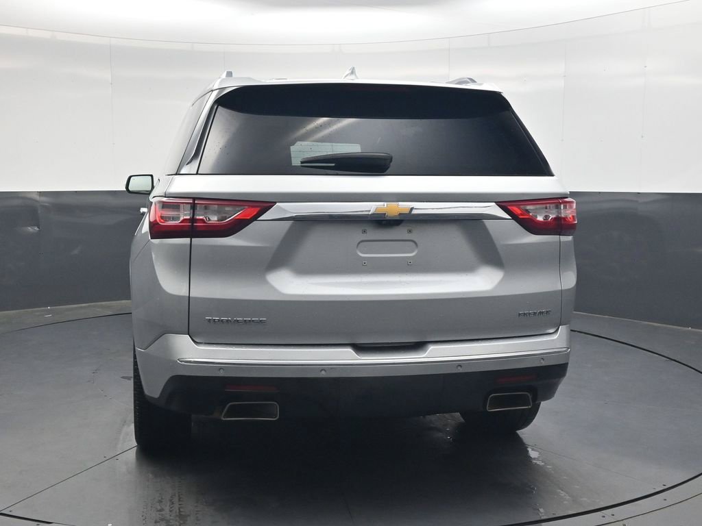 Used 2021 Chevrolet Traverse Premier FWD image 5