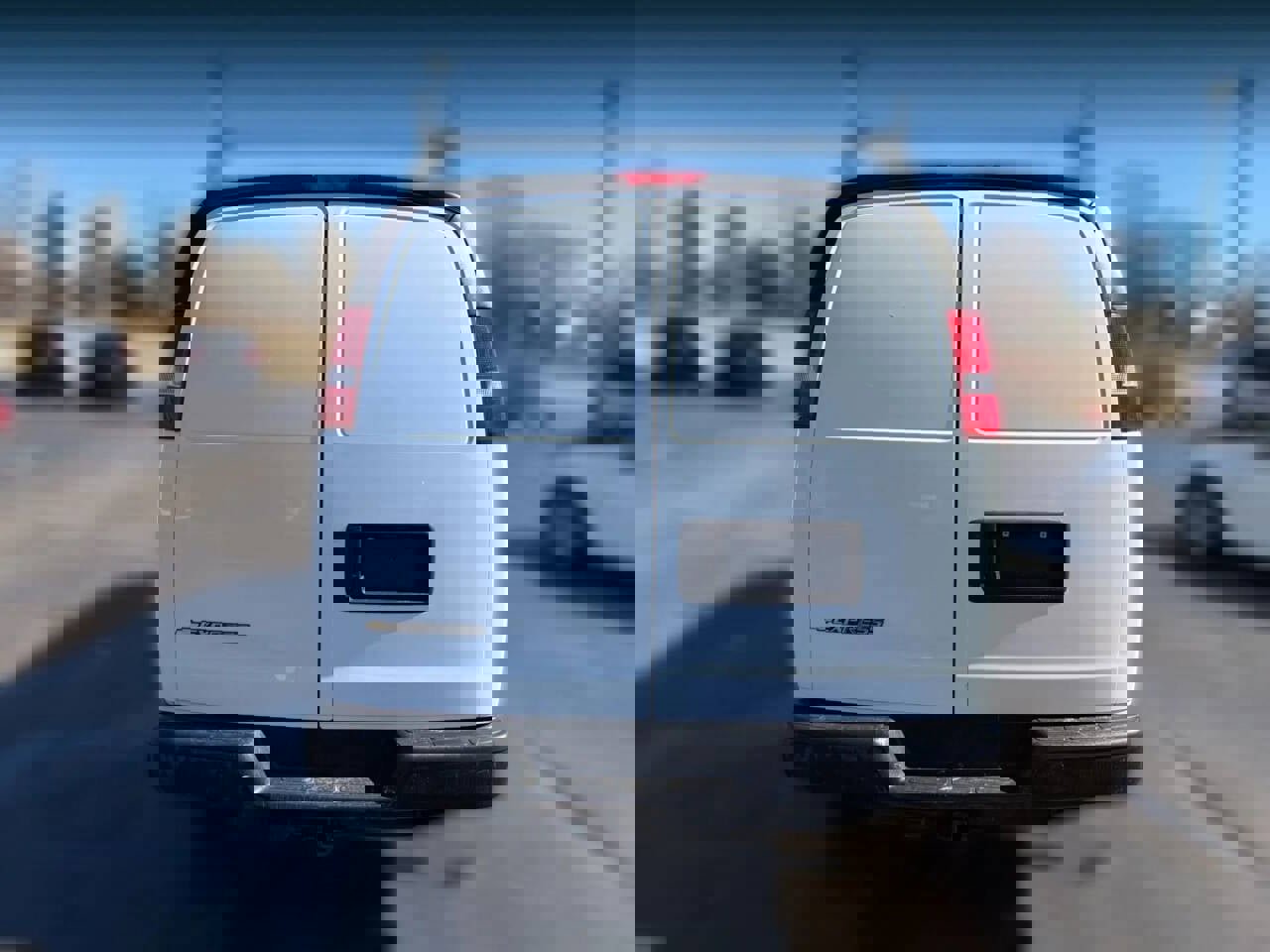 Used 2017 Chevrolet Express 2500 image 6