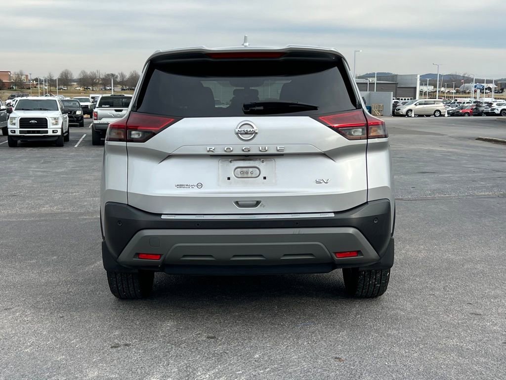 Used 2021 Nissan Rogue SV image 6