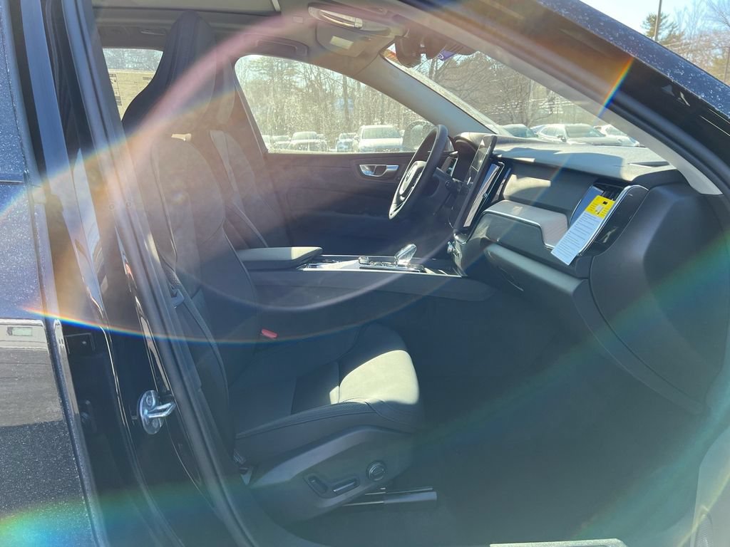 New 2026 Volvo XC60 B5 Plus w/ Protection Package Premier AWD/4WD image 27