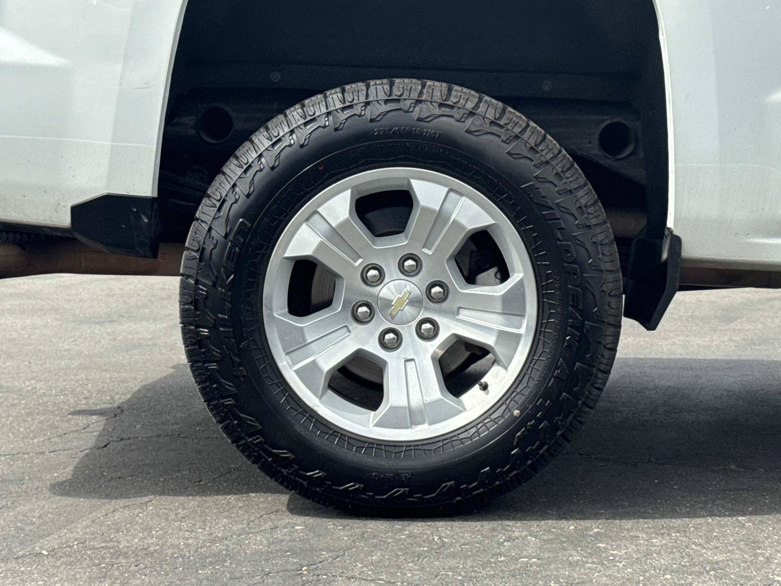 Used 2018 Chevrolet Silverado 1500 LT w/ All Star Edition AWD/4WD image 32