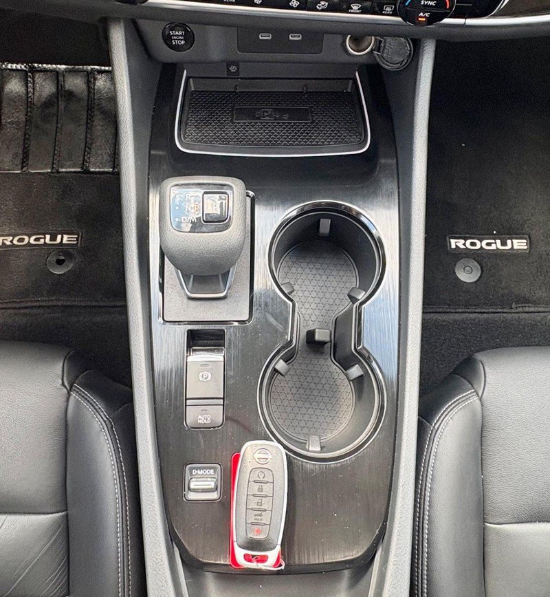 Used 2024 Nissan Rogue SL w/ SL Premium Package FWD image 14