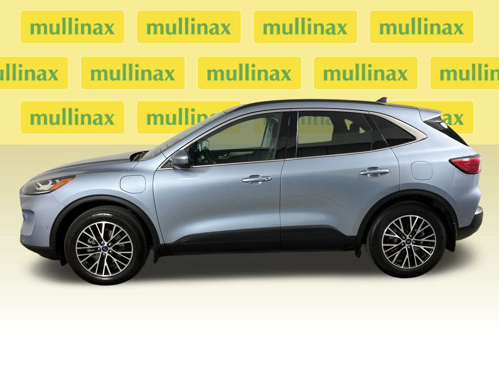 Certified 2022 Ford Escape Titanium w/ Titanium Premium Package image 11