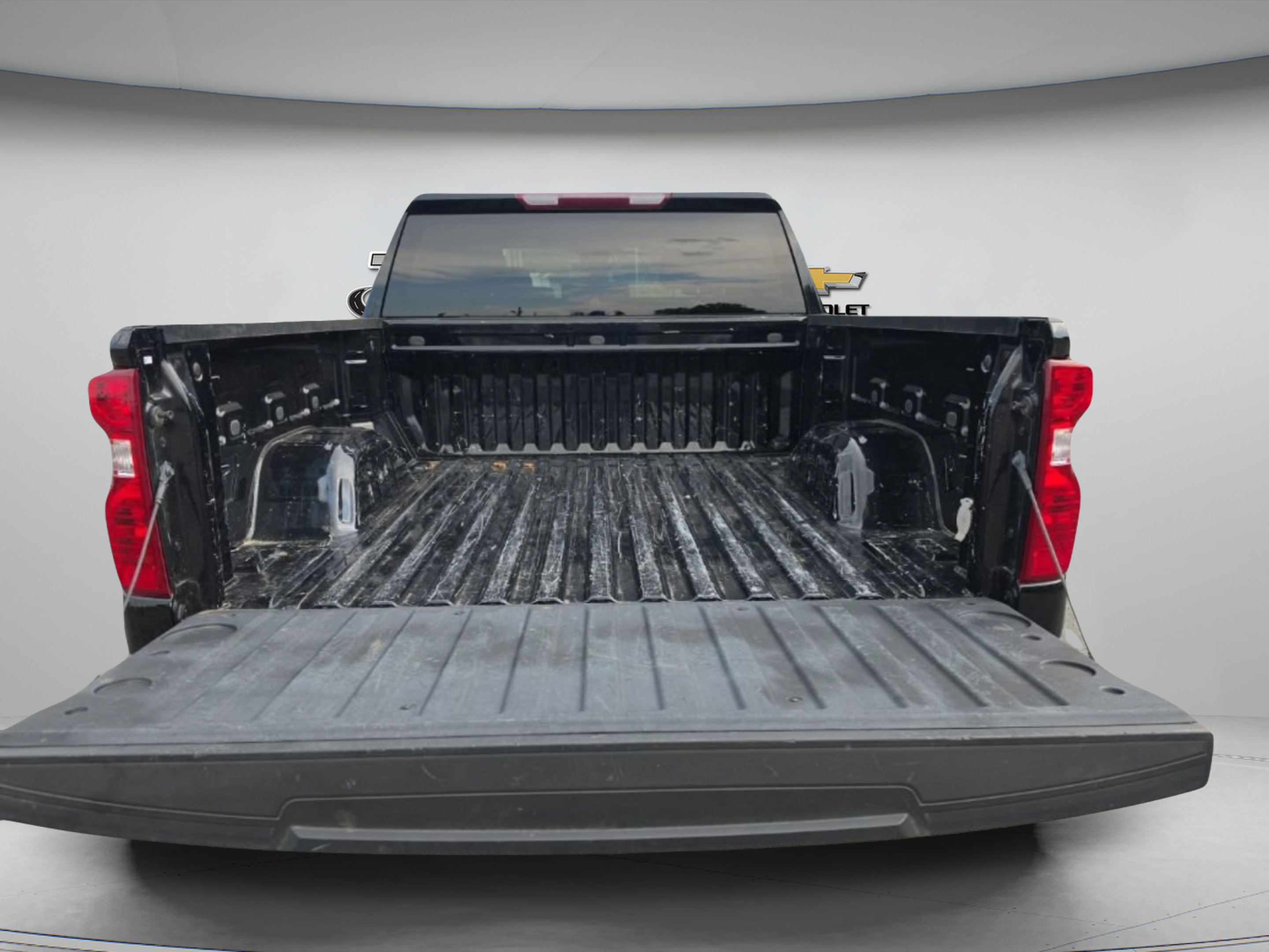 Used 2023 Chevrolet Silverado 1500 LT RWD image 10