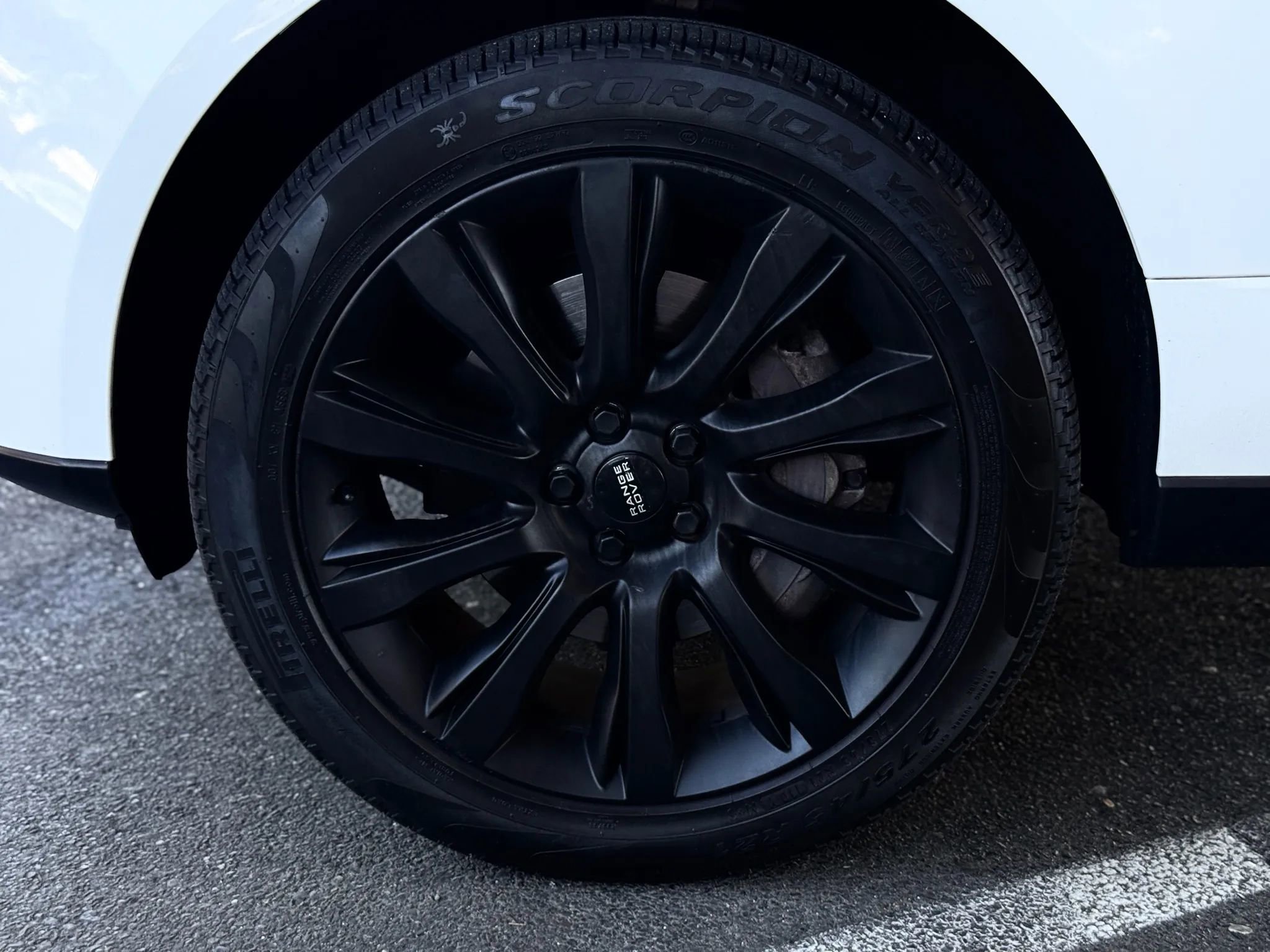 Used 2014 Land Rover Range Rover Supercharged image 79