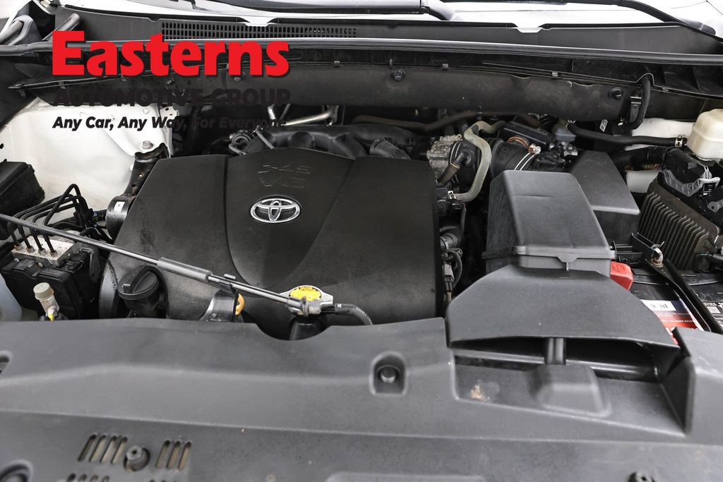 Used 2017 Toyota Highlander Limited Platinum AWD/4WD image 7