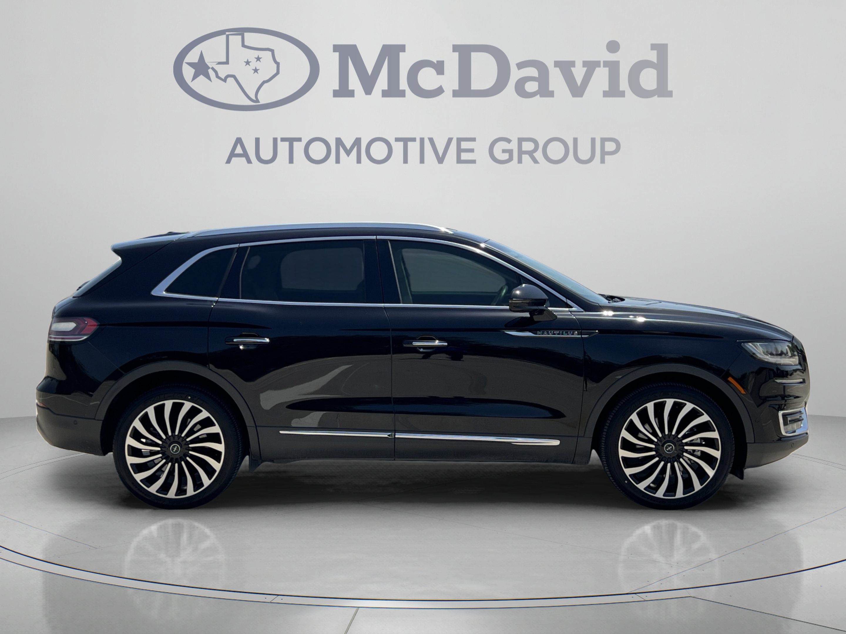Used 2020 Lincoln Nautilus Black Label w/ Class II Trailer Tow Package AWD/4WD image 8