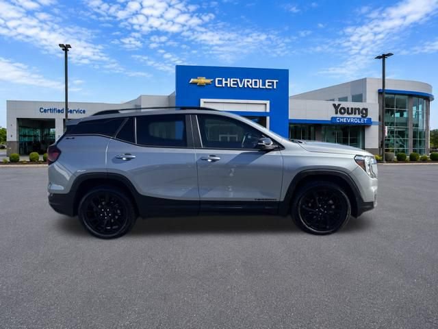Certified 2023 GMC Terrain SLE w/ Driver Convenience Package AWD/4WD image 8
