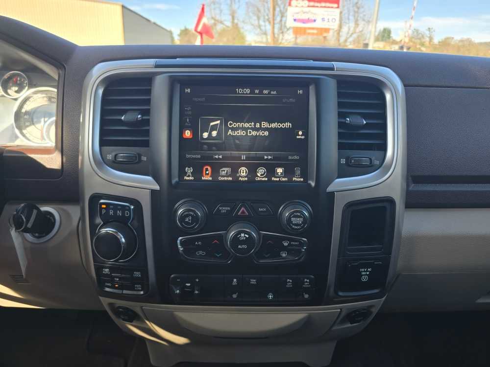 Used 2017 RAM 1500 Big Horn image 13
