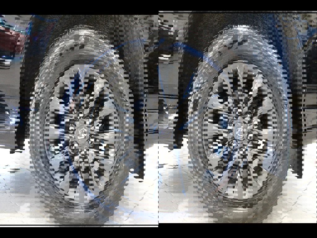 Used 2020 Lexus GX 460 Premium w/ Premium Package image 11