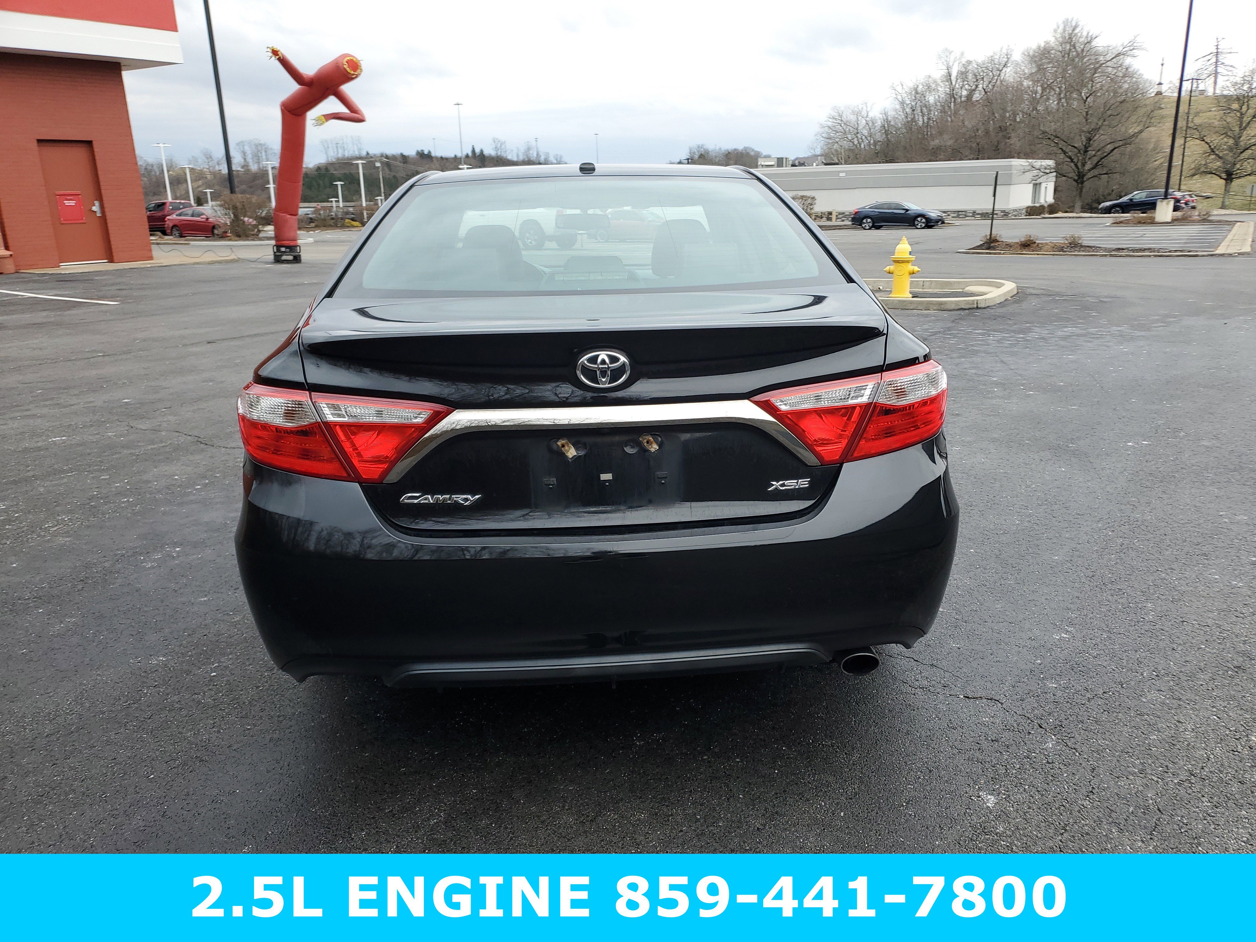 Used 2017 Toyota Camry XSE image 5