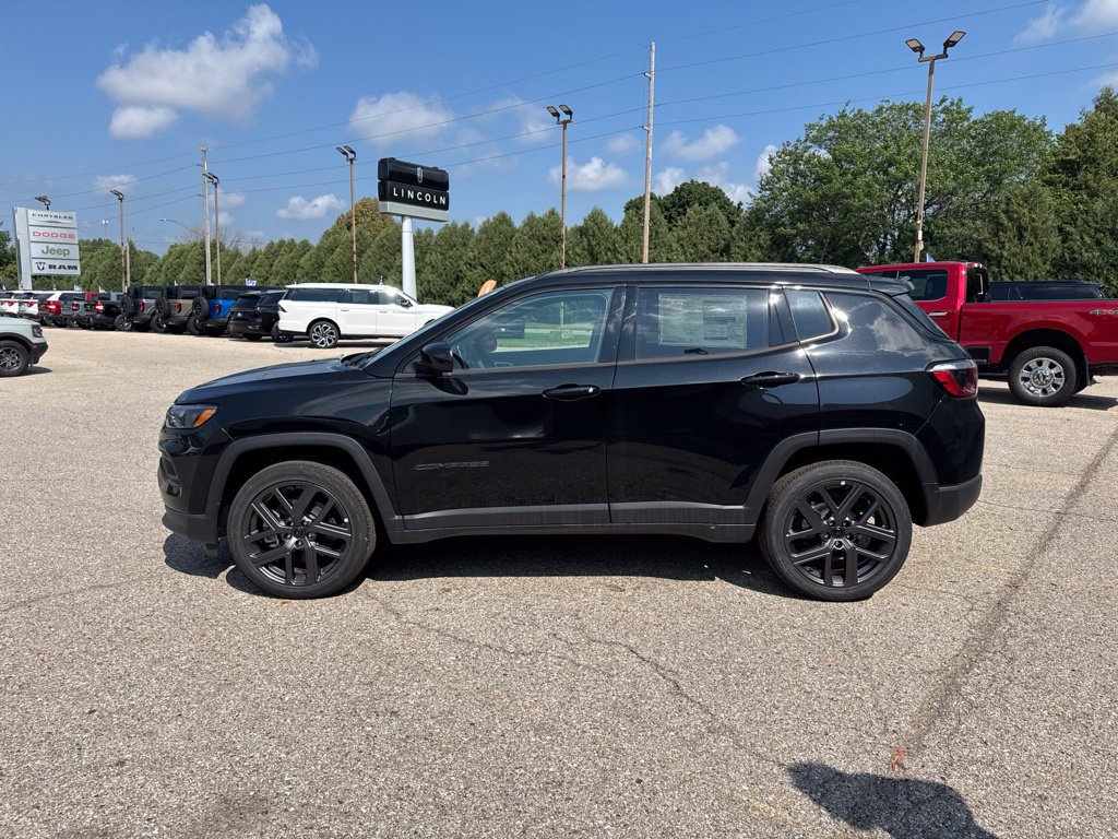 New 2026 Jeep Compass Latitude AWD/4WD image 6