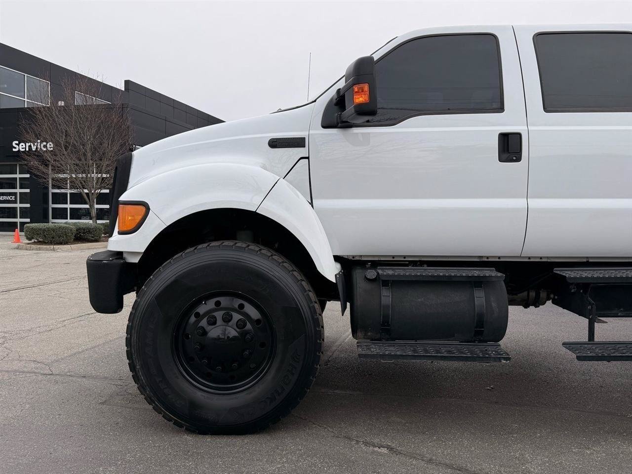 Used 2012 Ford F650 2WD Crew Cab Super Duty image 18
